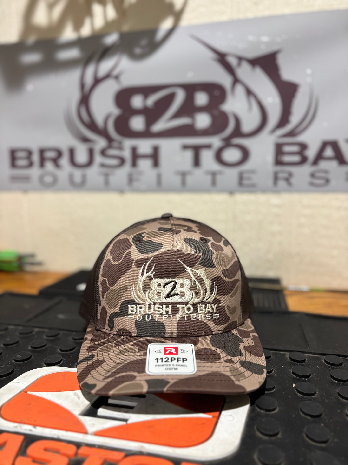 BRUSH 2 BAY OUTFITTERS Camo Cap