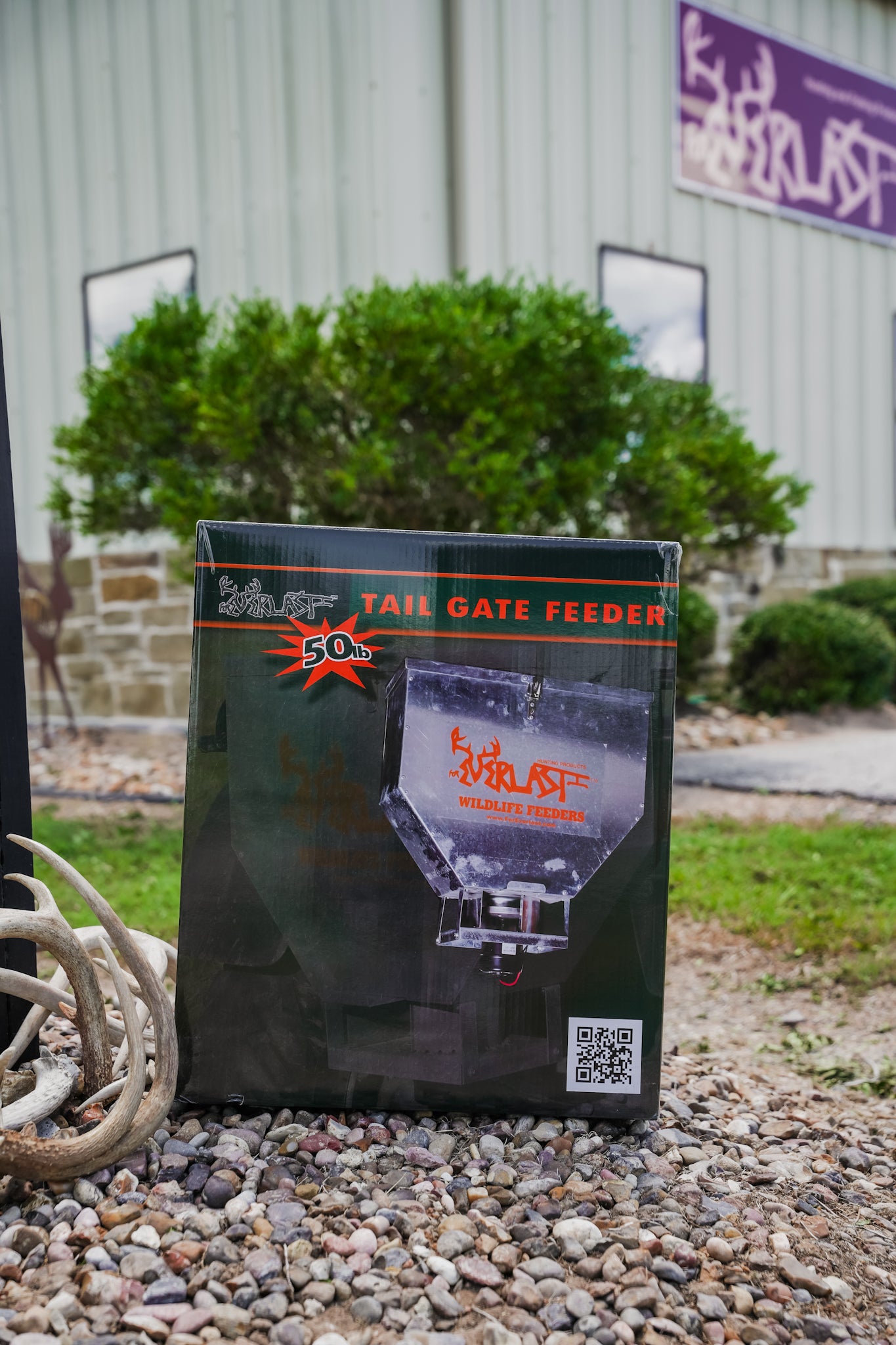 TAIL GATE FEEDER 50LBS