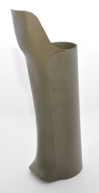 PLASTIC STYLE LEG GUARD